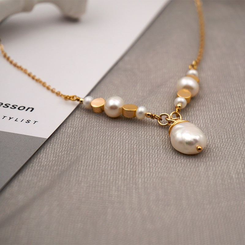 Barroco Perla Drop Pendant En Capas Collar