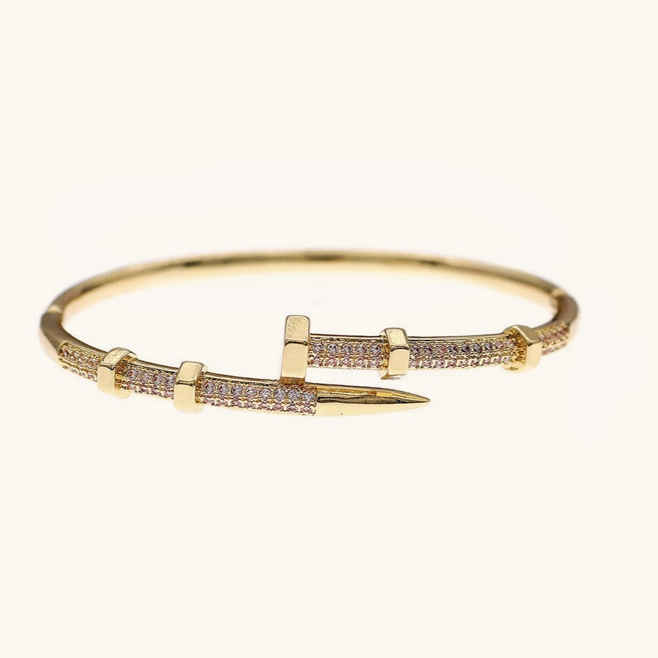Con Estilo Unique Circón Uña Open Brazalete