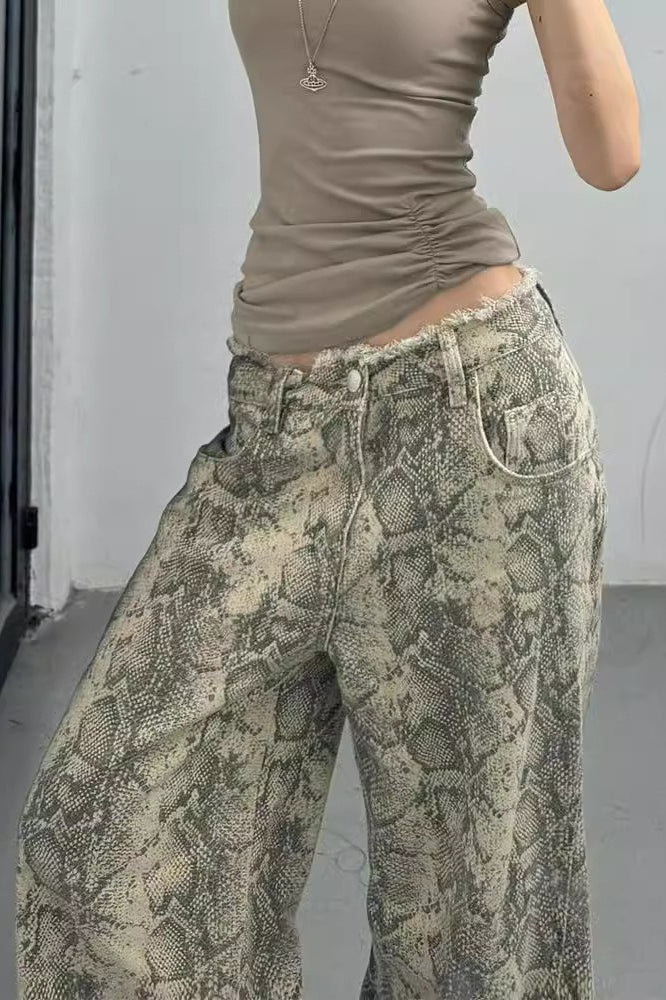 Snake Pattern 3D Print Relaxed Mid Rise Jeans