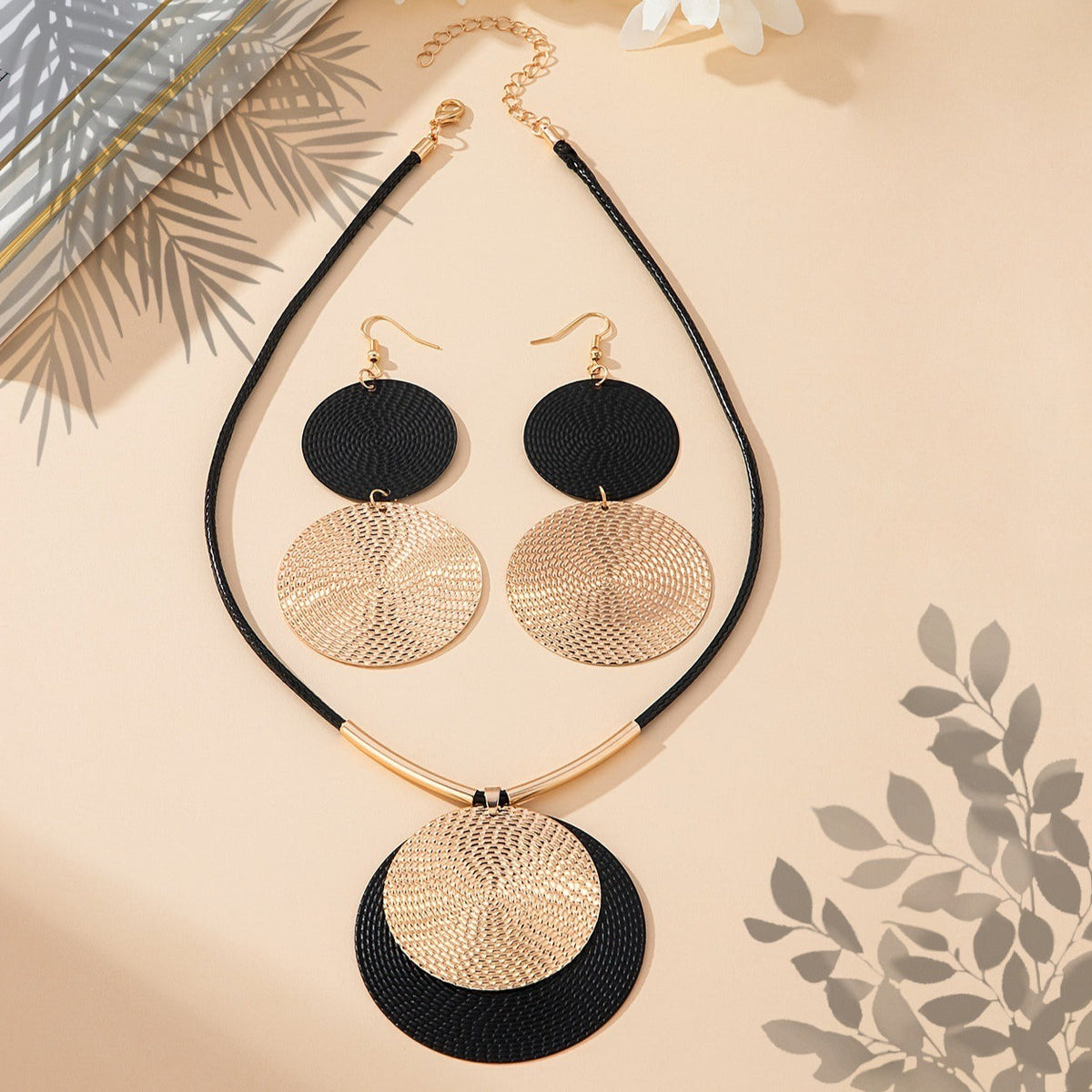 3-Pieza Large Round Disco Pendant Aretes Statement & Collar Set