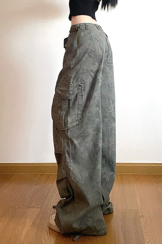 Vintage Camo Wide-Leg Cargo Pant
