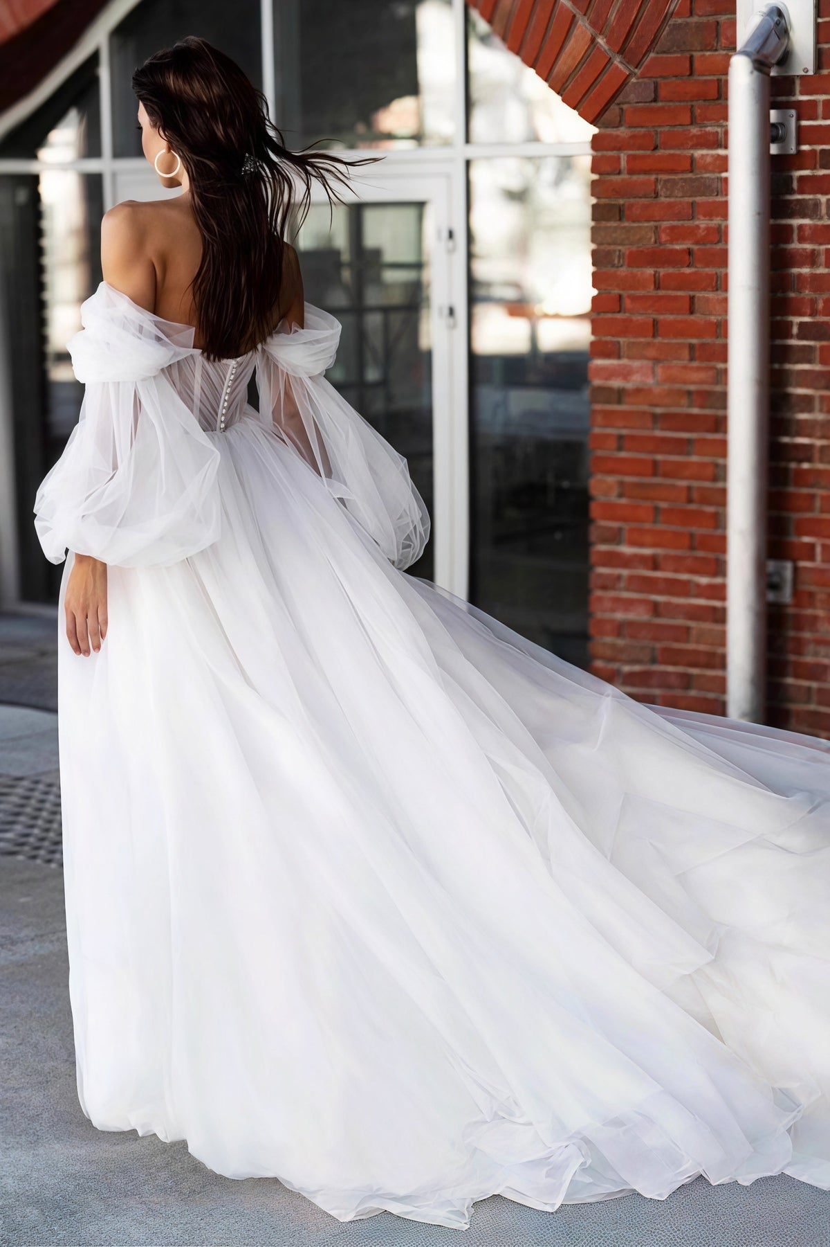 Elegant Forest Long Sleeve Train Wedding Dress