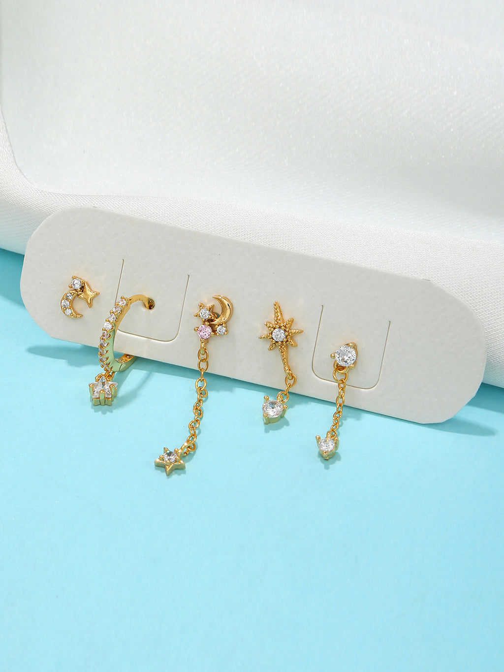 Stars y Elegante Luna Aretes-5 Piezas