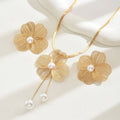 3 Pieza Flor Perla Conjunto de Aretes y Collar
