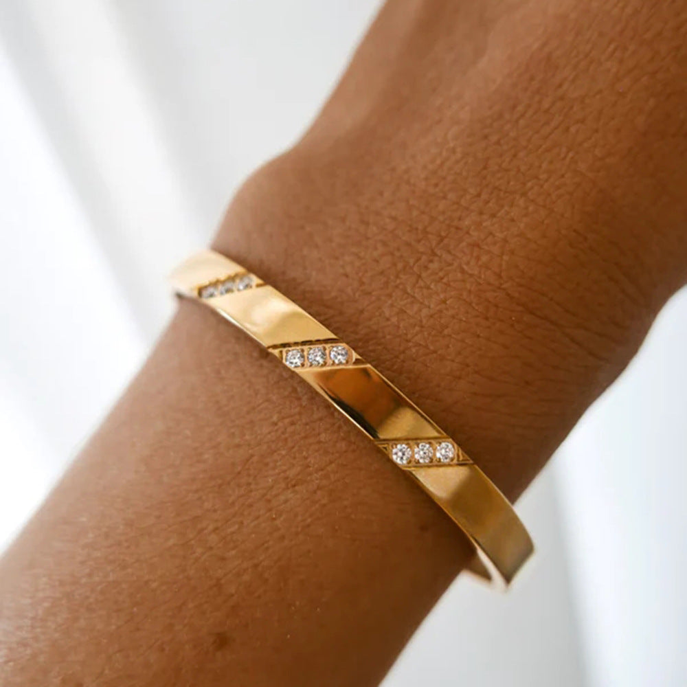 Vintage Con Strass Con Tachas Brazalete Rígido