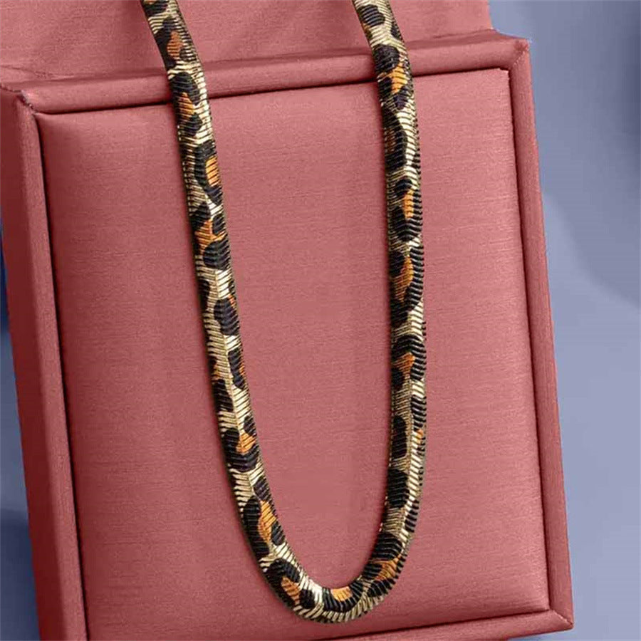 Leopard Estampado Cuello Collar Statement