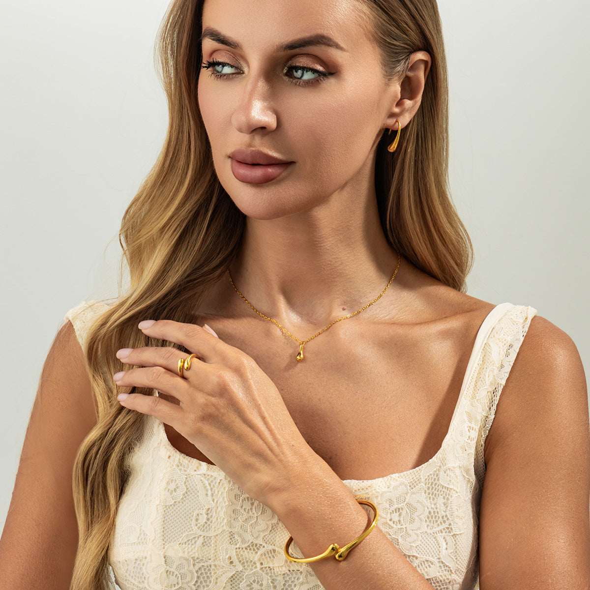 5 Pieza Lágrima Conjunto de Pulsera, Anillo, Aretes y Collar con Colgante