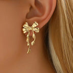 Elegante Dorado Lazo Aretes Colgantes