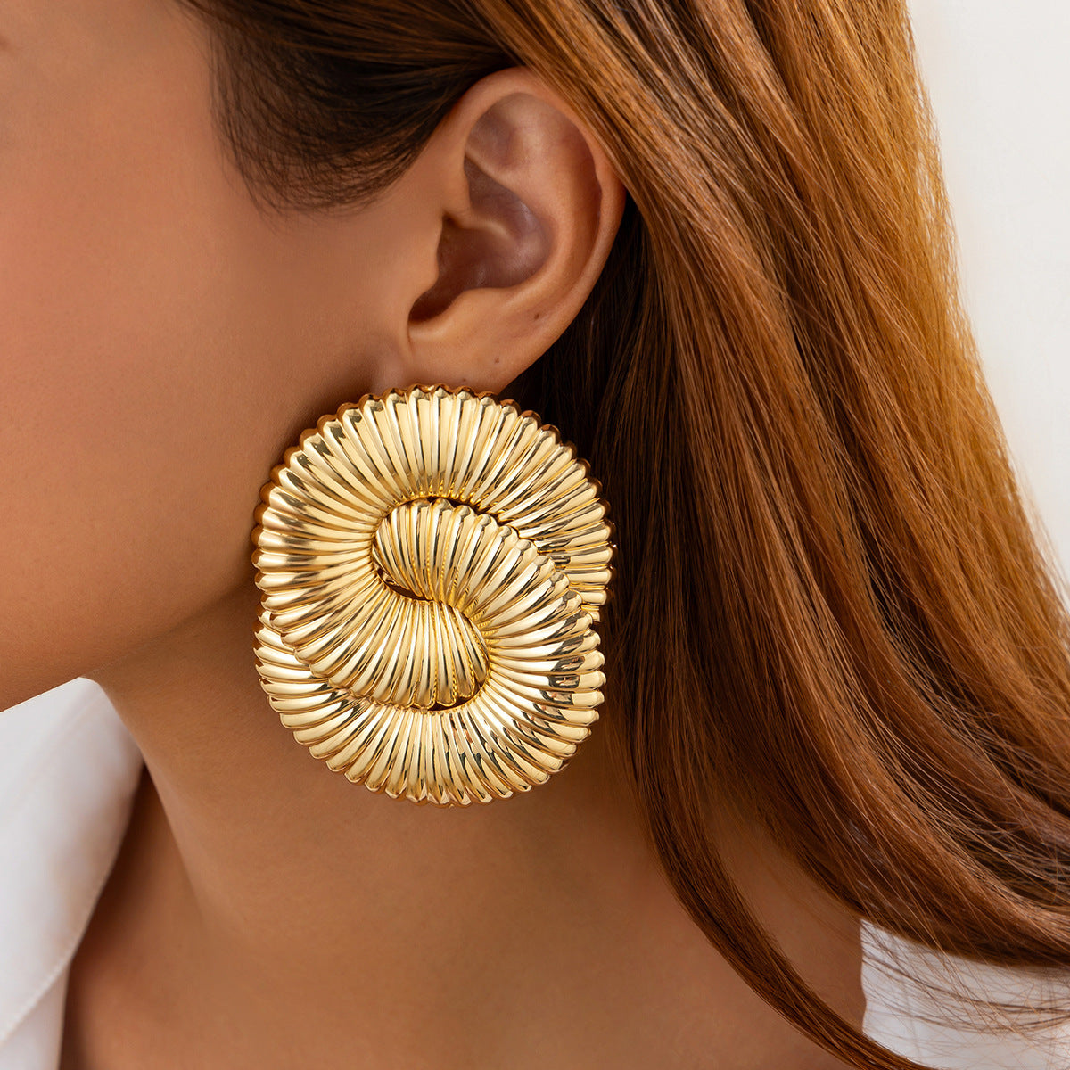 Liquid Irregular Fruncido Flor Aretes