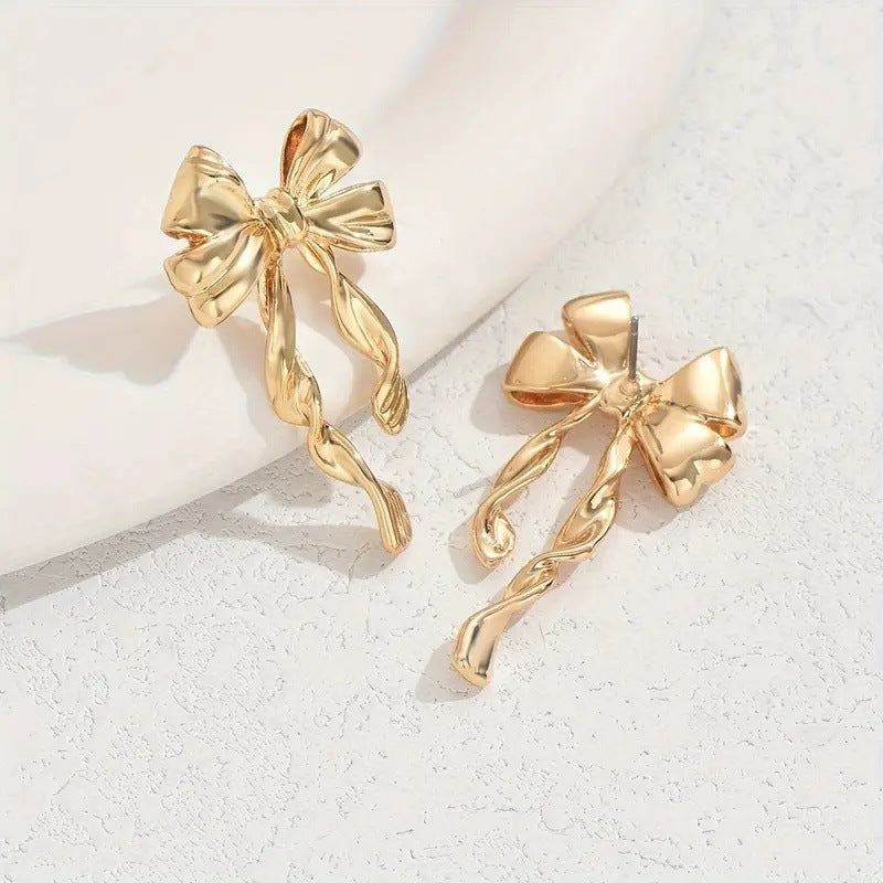 Elegante Golden Lazo Aretes Colgantes