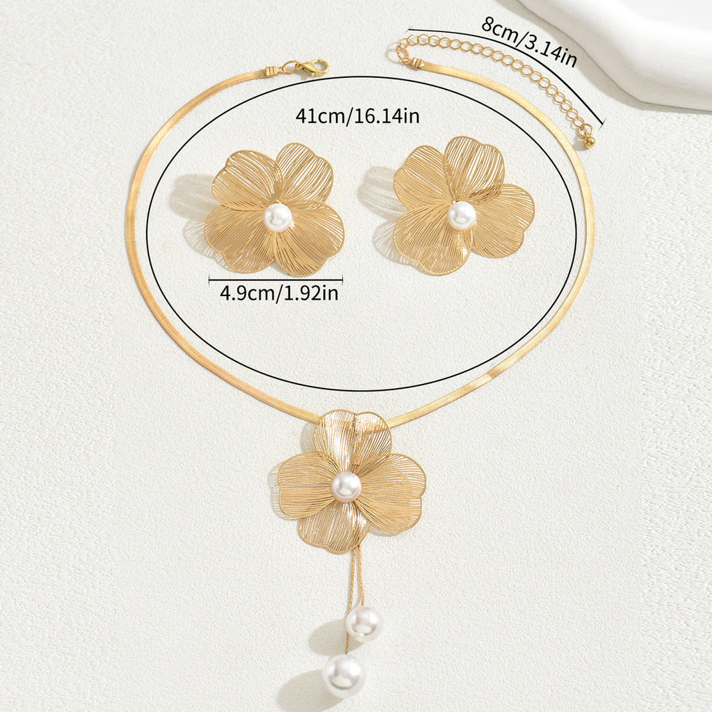 3 Pieza Flor Perla Conjunto de Aretes y Collar
