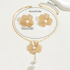 3 Pieza Flor Perla Conjunto de Aretes y Collar