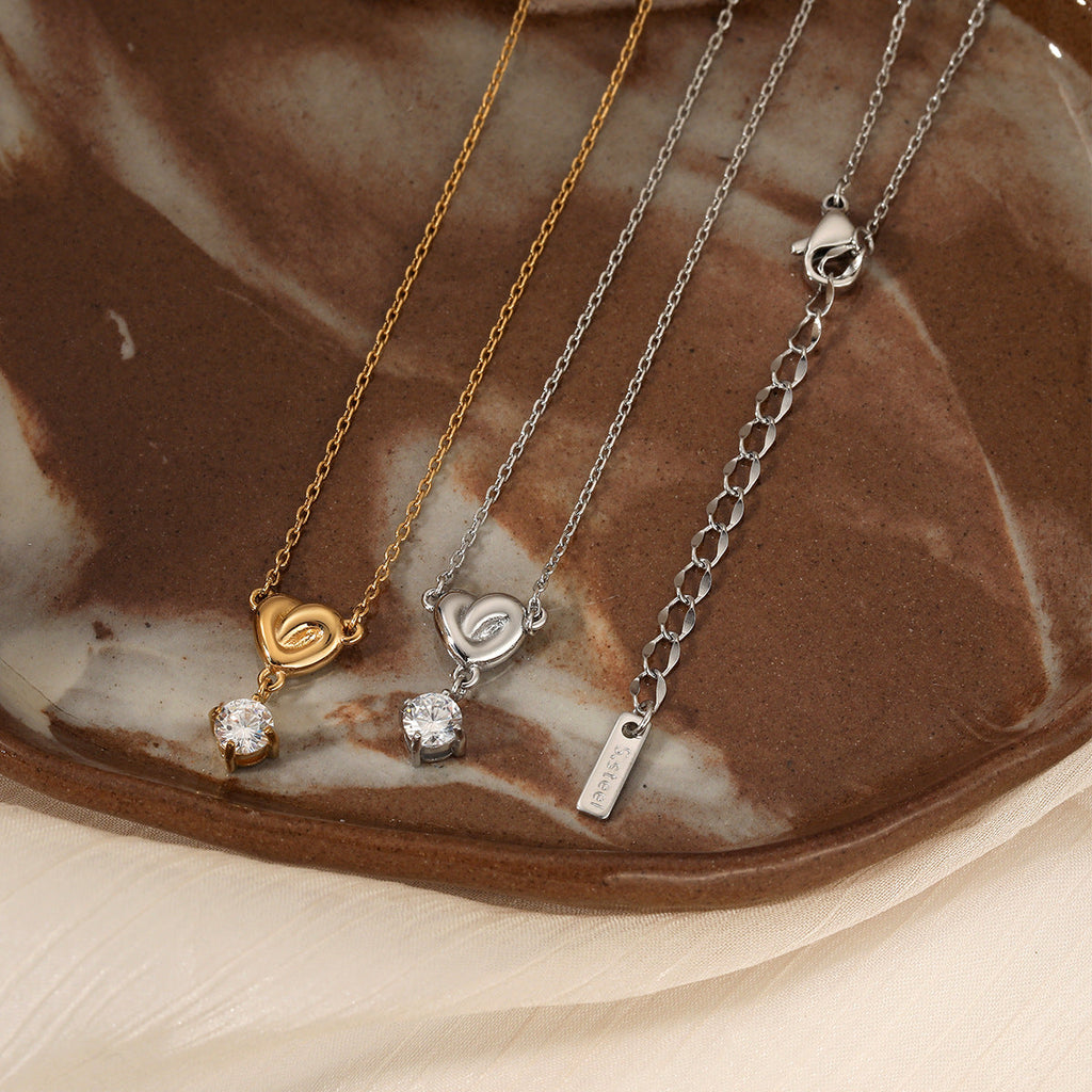 Forma de Corazón Circonita Pendant Acero Inoxidable Collar