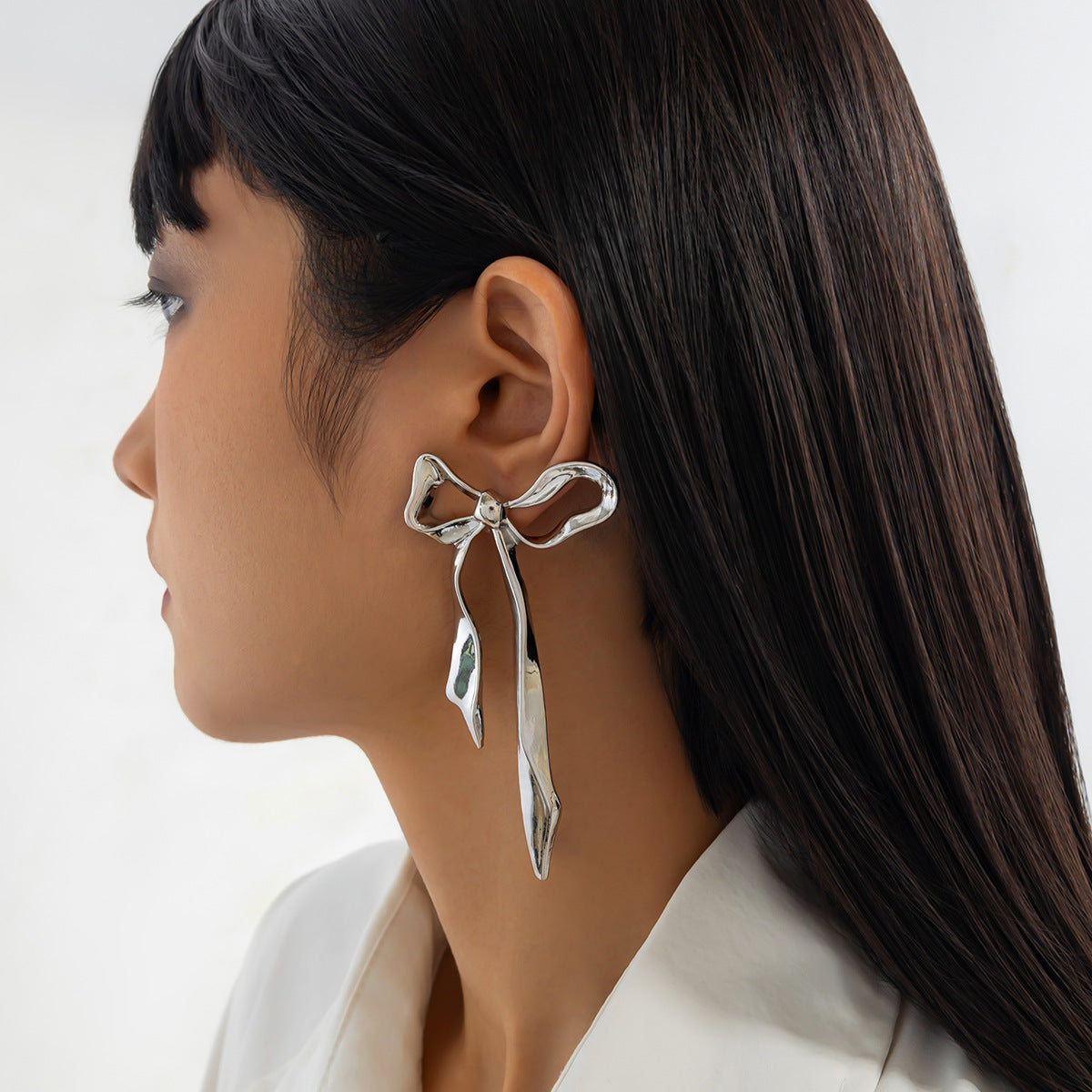 Liquid Irregular Fruncido Lazo Aretes