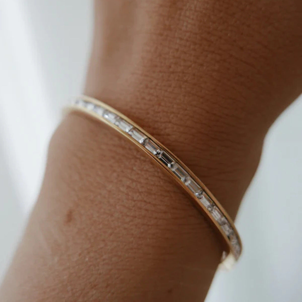 Vintage Con Strass Con Tachas Brazalete Rígido