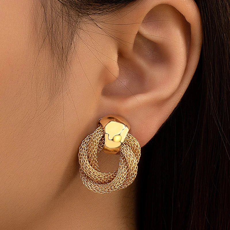 Vintage Metálico Twisted Tejido Round Círculo Aretes Colgantes Arete de Novia