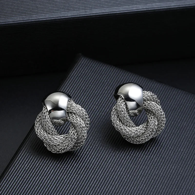Vintage Metálico Twisted Tejido Round Círculo Aretes Colgantes Arete de Novia