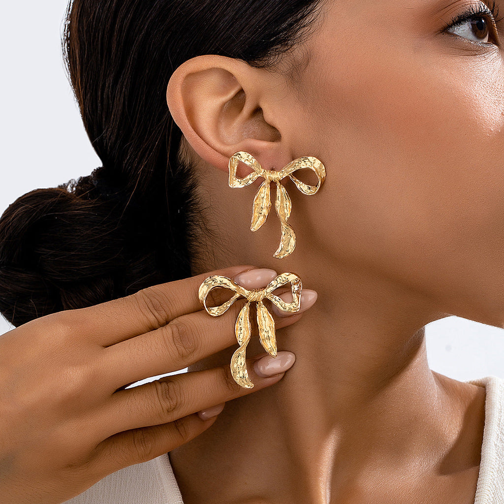 Liquid Irregular Fruncido Lazo Aretes