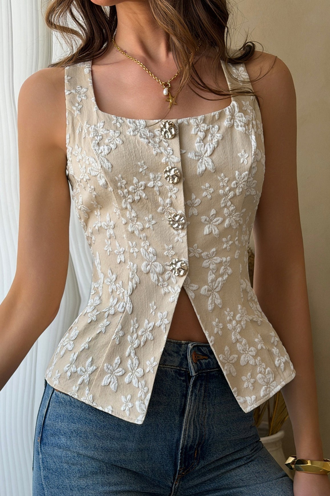 U Neck Jacquard Solid Button Detail Tank Top