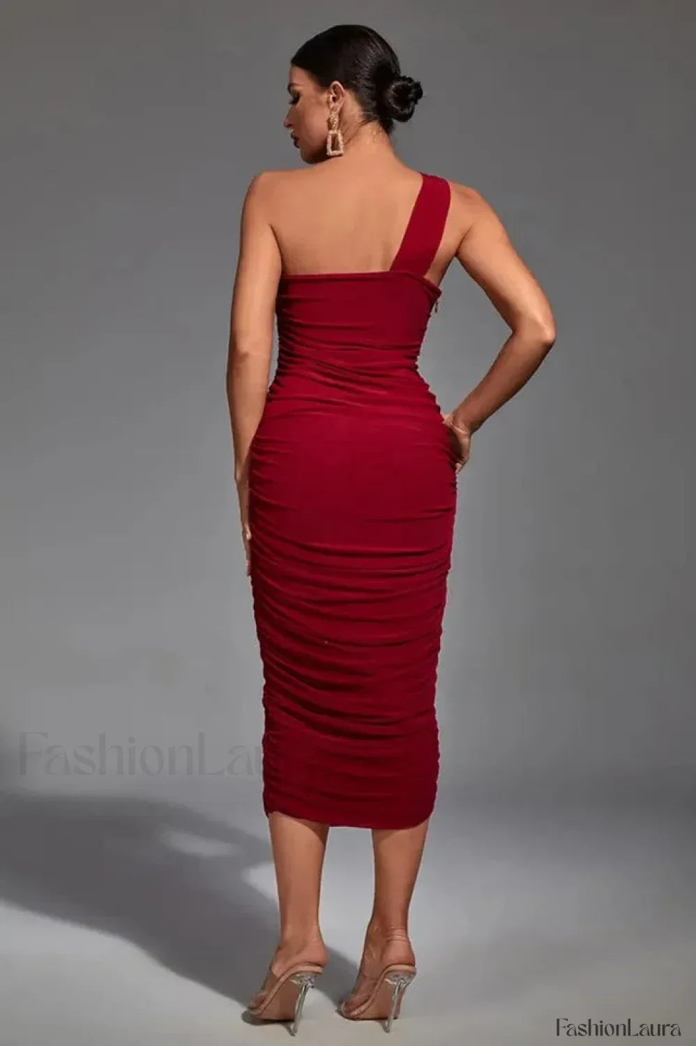Vestido Midi Asimétrico con Recorte, Estilo Moderno