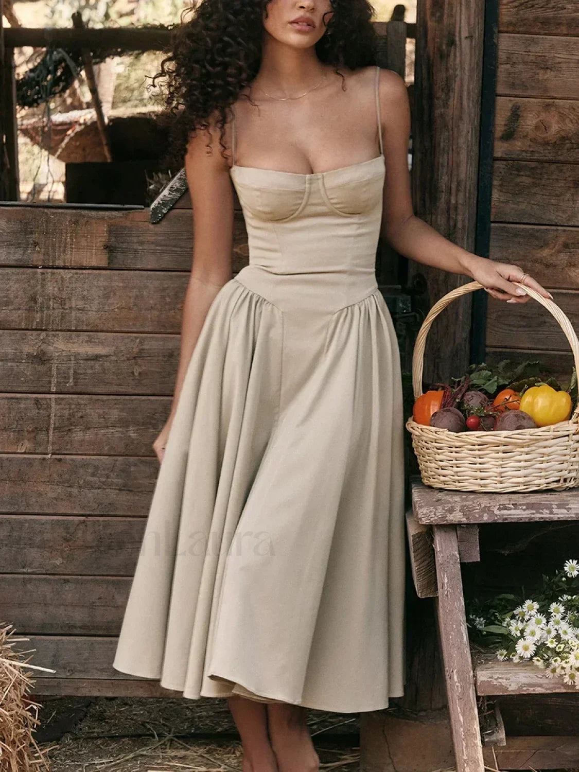 Vestido Midi Espalda Descubierta, Cintura Caída