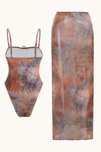 Conjunto de Baño Tie-Dye con Halter y Detalle Metálico