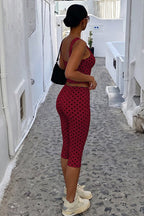 Conjunto de pantalones capri ajustados sin mangas con lunares