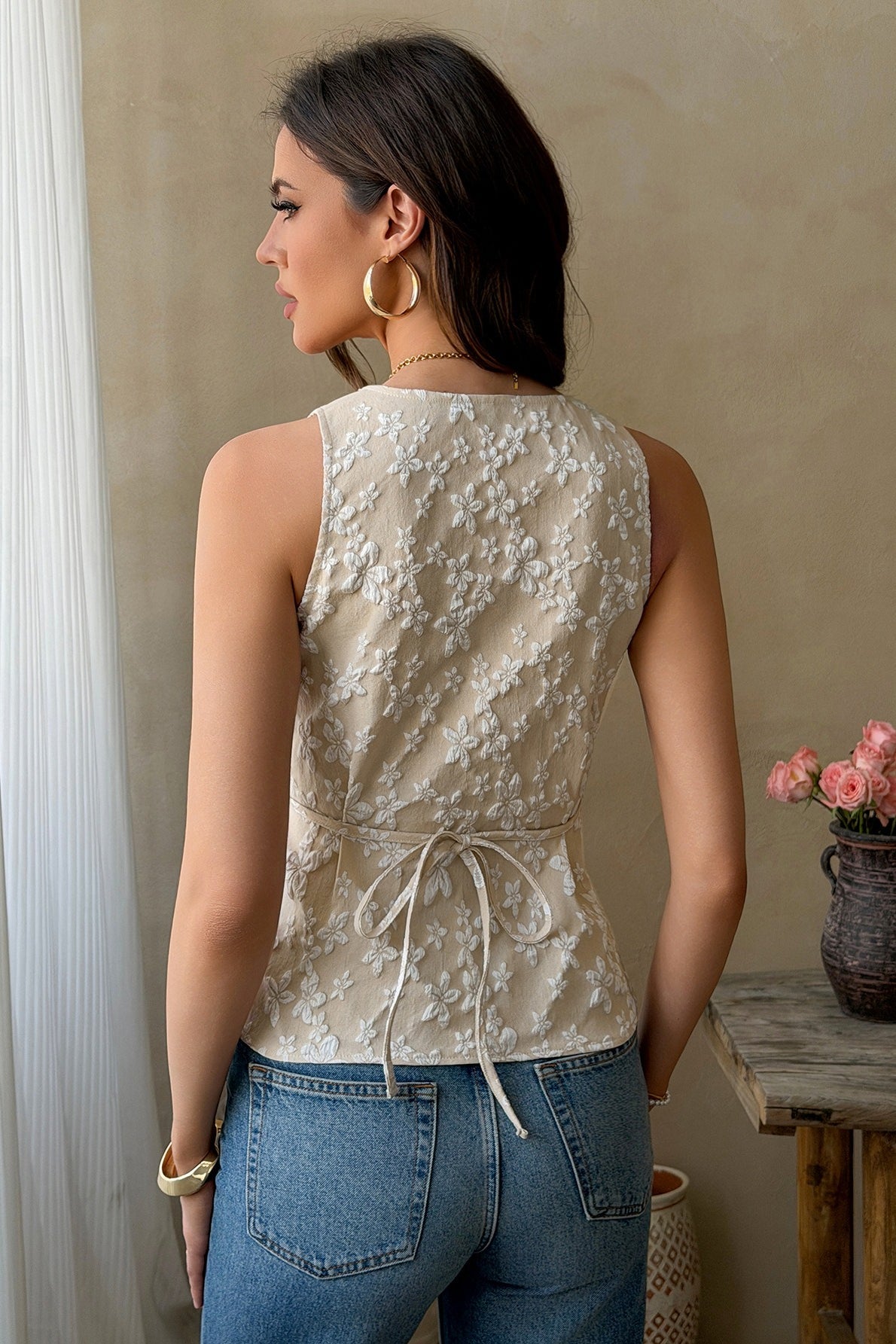 U Neck Jacquard Solid Button Detail Tank Top