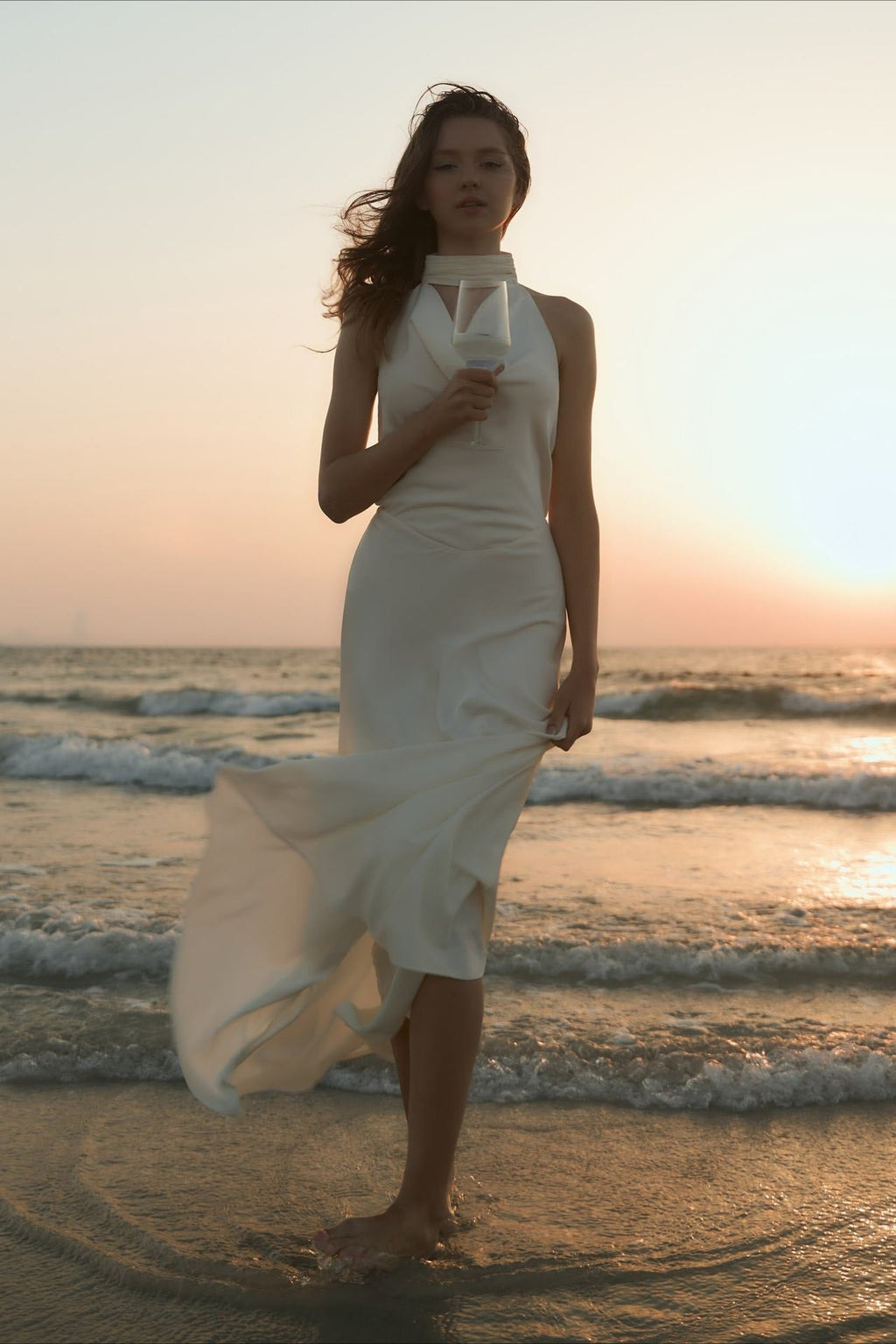 Satén Escote en V Halter Espalda Descubierta Vestido Maxi de Fiesta