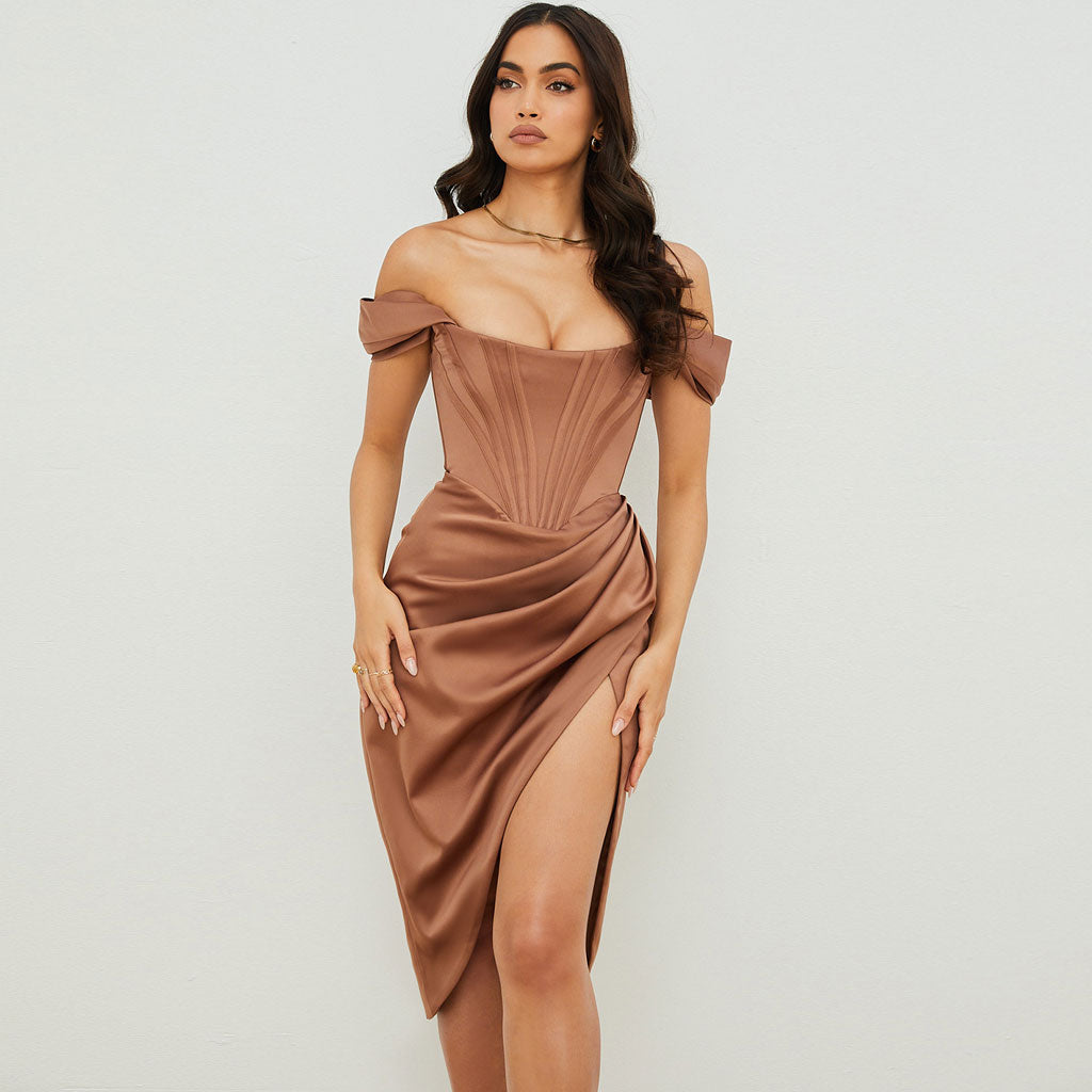 Hombros Descubiertos Corsé Drapeado Vestido Midi de Cóctel - Chocolate