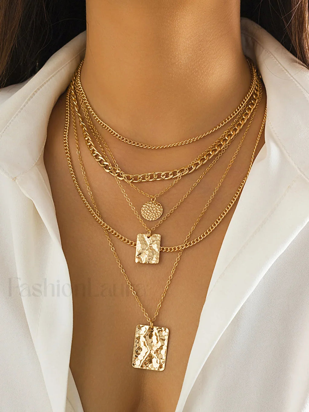 Multi Strand Dorado En Capas Collar