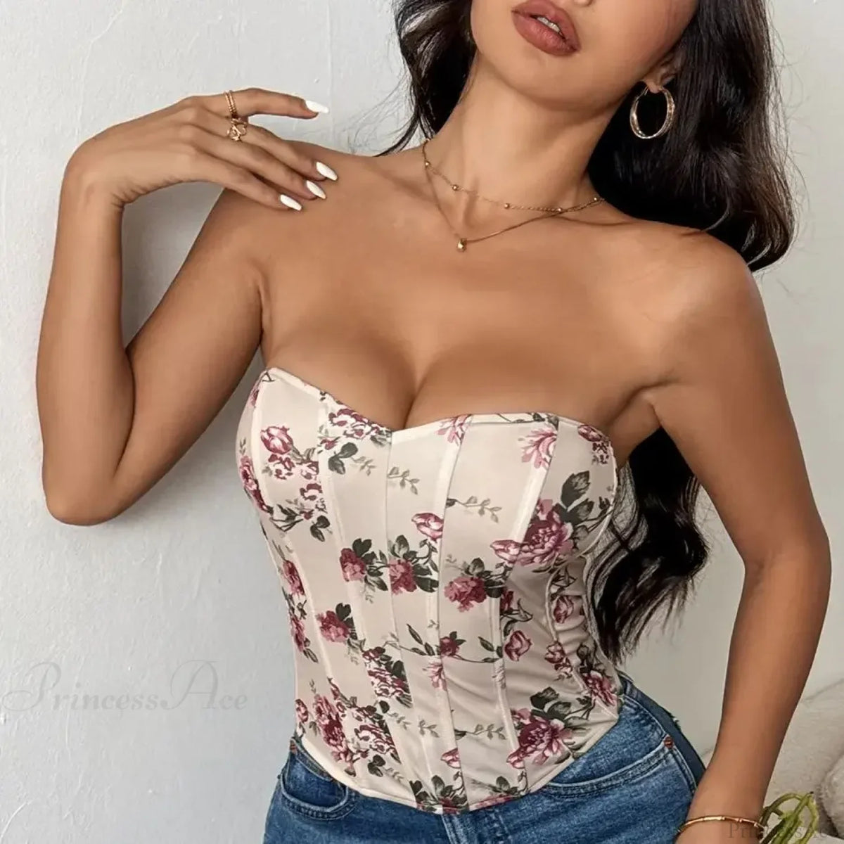 Top de tirantes corsé de encaje floral con escote pronunciado